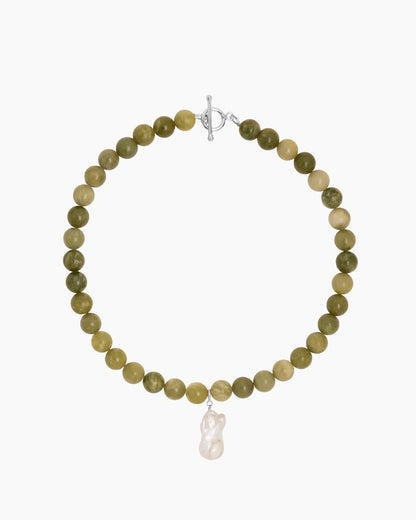 Necklace with Pearl