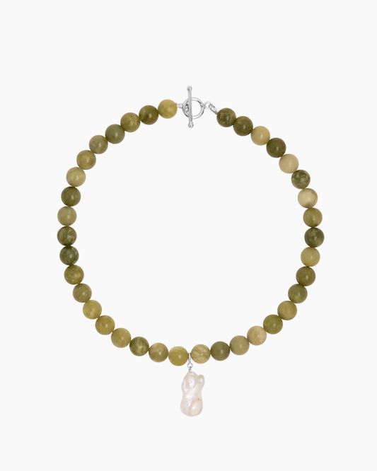 Necklace with Pearl